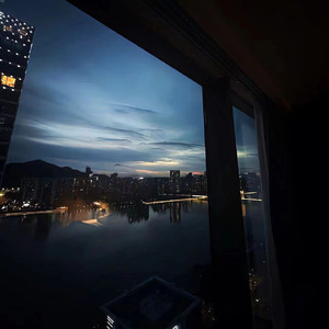 女人与公豬交视频免费
